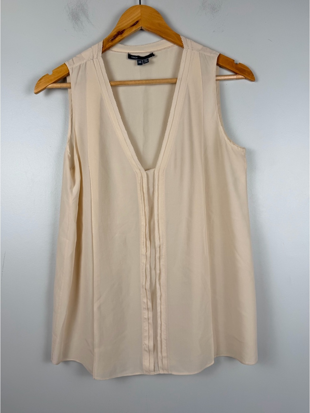 Vince light pink sleeveless silk blouse size XS